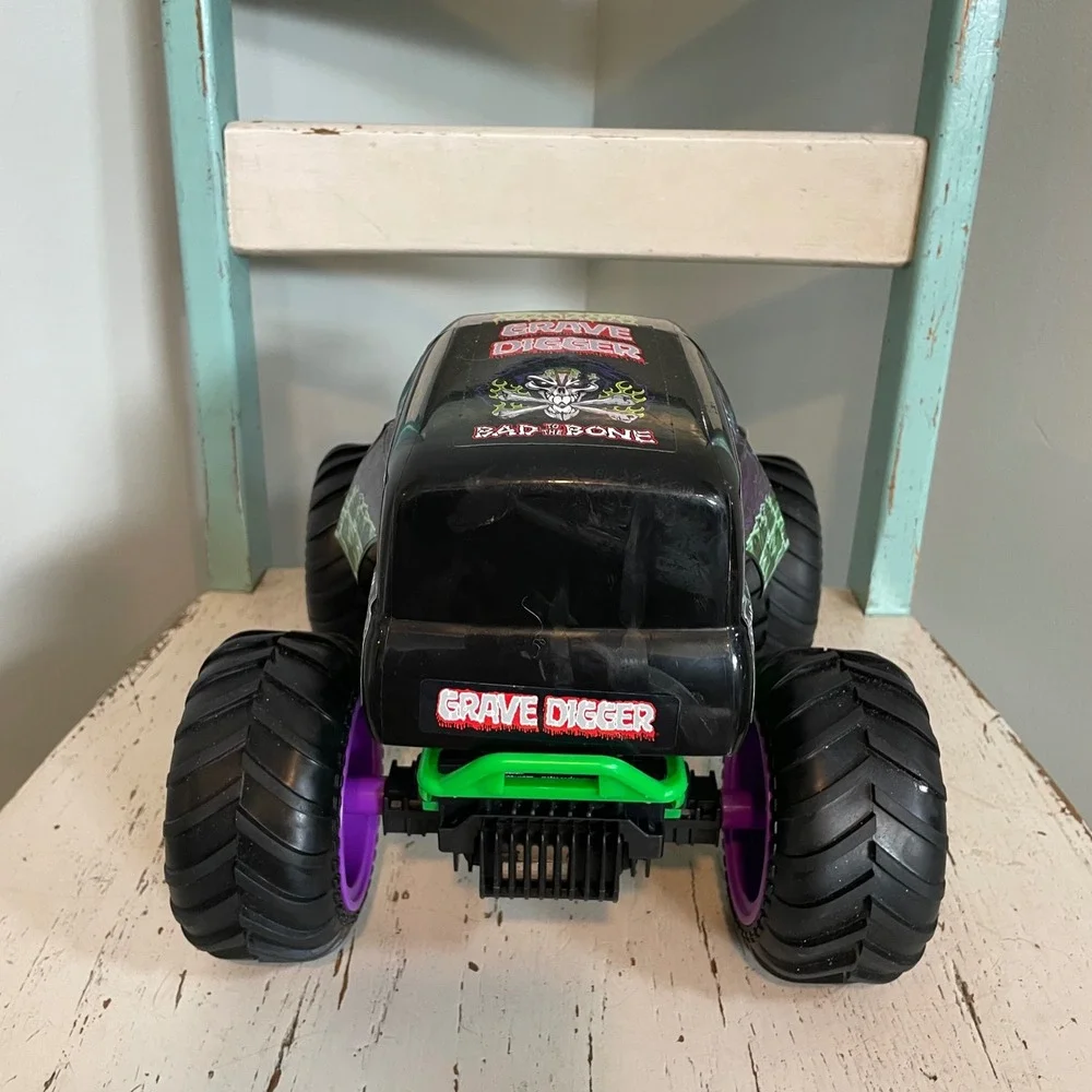 Monster Jam‎ Grave Digger RC Truck Smash & Bash Crash Car Truck Only 1:15